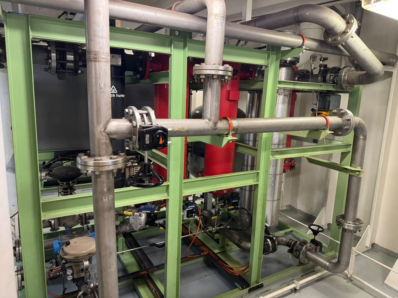 Nitrogen generation plant